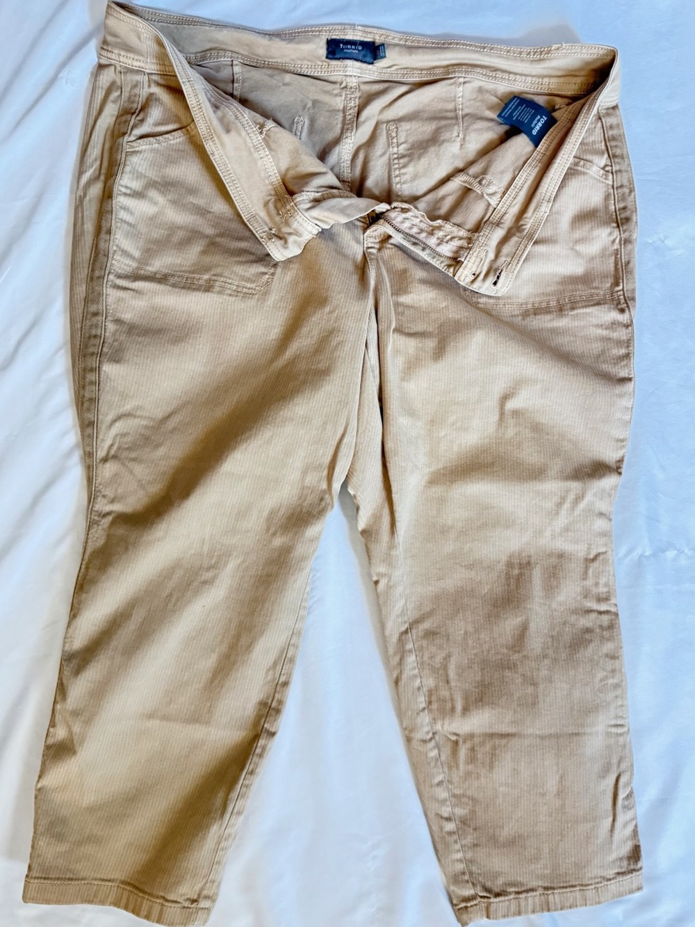 torrid Beige Cropped Jeans